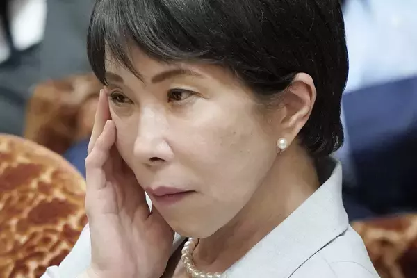 「これ笑うとこですか？」参政党議員　質疑中の高市氏の態度を怒りの追及…特定政党排除の国民会議は「民主主義としてありえない」と厳しく批判