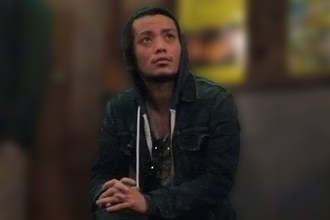 《手の甲にはびっしりタトゥー》田中聖　俳優弟の“家族旅行”動画に登場でファン騒然…収監前とガラリ激変した「金髪の最新近影」