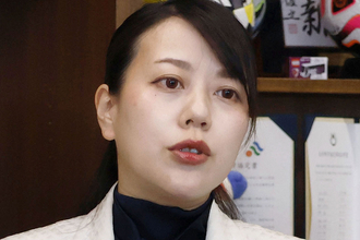 「益々調子に乗りそう」と心無い声も…産休中の36歳現職女性市長　TIME誌「次世代の100人」選出に地元有権者が明かす“本音”