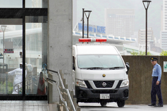 《異臭で発覚》神戸・冷凍庫に切断遺体遺棄　逮捕の元妻は「自分ひとりでやった」と供述も“残る謎”
