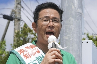 沖縄県知事選・自民推薦候補の集会に「1000円飲み放題」報道で公選法違反の疑い…安倍元首相「桜を見る会」に重なる影