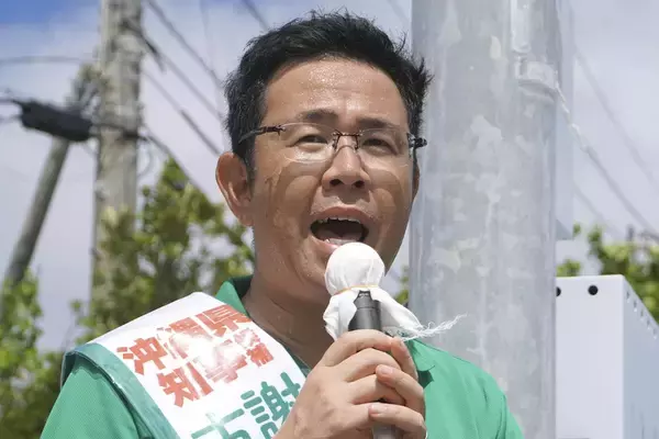 沖縄県知事選・自民推薦候補の集会に「1000円飲み放題」報道で公選法違反の疑い…安倍元首相「桜を見る会」に重なる影