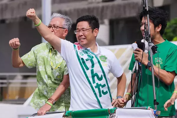 沖縄県知事選、“古謝氏優勢”で“高市首相の沖縄入り”説浮上…「防衛の最前線」発言の懸念も