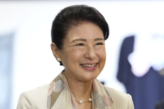 雅子さま　“シャネルのストール”を11年以上もご愛用…着回しに宿る「長く大切に」のお心