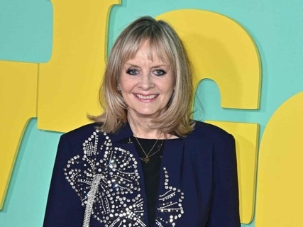 日本でも大旋風起こした元祖「ミニスカ女王」の英モデル。76歳の今も『小枝』みたいなスレンダーボディは健在