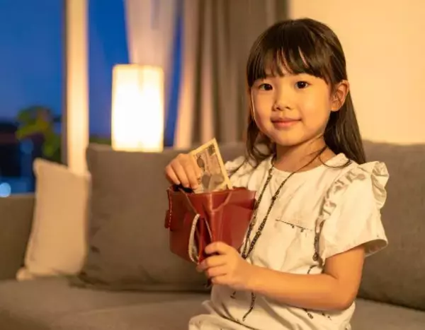 「小学生の娘が義母の財布から千円札を抜き取るのを目撃…！→ワケを聞くと“まさかの事実”が判明」の画像