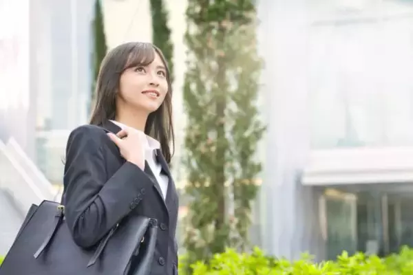 「トイレ掃除を頼むと涙目…新人バイトはオーナー親族のお嬢様。いきなり辞めたが、意外な展開に／びっくり体験人気記事」の画像