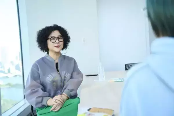 「「スピリチュアルは現世で楽して得したい人がやっている」スピに対する私たちのスタンス｜ジェーン・スー×角由紀子」の画像