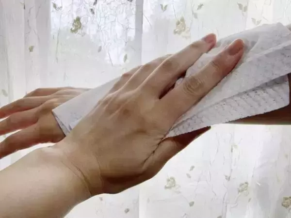 「夏のベタつき・汗だく問題を一掃！無印良品で揃う最強の“ひんやり涼感グッズ”3選」の画像