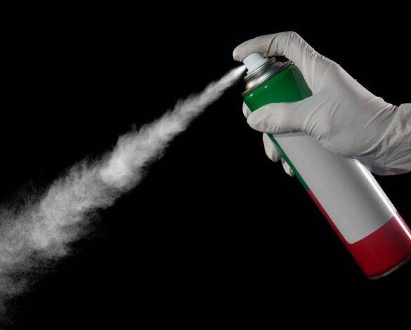 敷地内同居の義父が育てている植物が正直迷惑…「やめてほしい」と伝えるとまさかの反撃