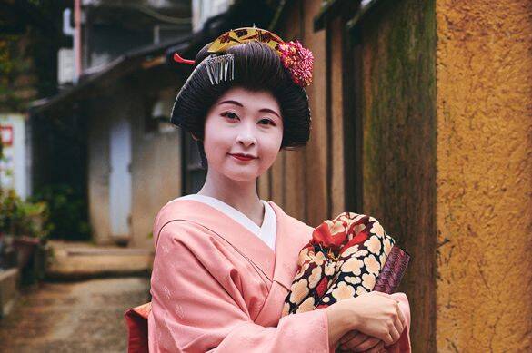 「バカ殿様の1シーン？」芸妓さんが投稿した写真にビックリ！本人を直撃すると「普通の日常すぎて…」