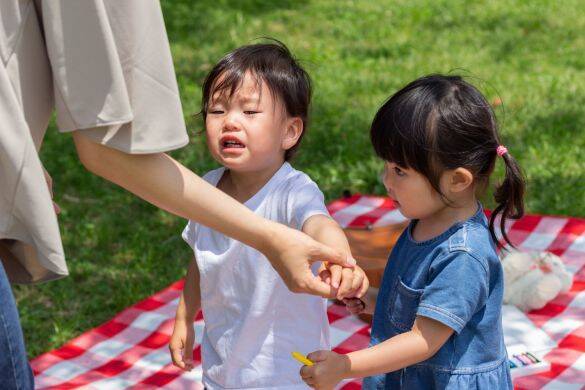 「おい！そこのオヤジ！」上司の娘の“暴言”に絶句。親は笑って流すだけ…家族キャンプで見えた“気づかい地獄”