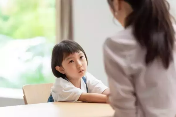 「「おい！そこのオヤジ！」上司の娘の“暴言”に絶句。親は笑って流すだけ…家族キャンプで見えた“気づかい地獄”」の画像