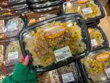 「「ボリューム満点でコスパ抜群!!」“話題のスーパー”で発見。399円の天丼＆そばセット、メガ盛りチキンカツ重などおすすめ弁当4選」の画像5