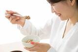 「納豆に“まぜるだけ”で健康効果が爆上がり！ スーパーですぐ買える「最高の相棒」が意外すぎた」の画像1