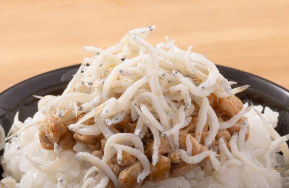 納豆に“まぜるだけ”で健康効果が爆上がり！ スーパーですぐ買える「最高の相棒」が意外すぎた