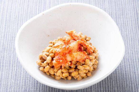 納豆に“まぜるだけ”で健康効果が爆上がり！ スーパーですぐ買える「最高の相棒」が意外すぎた