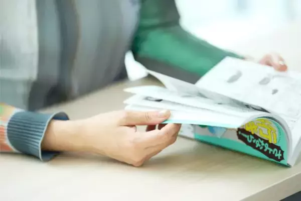 「シッターさんもクックドゥもフル活用！テレ東局員が「育児・会社員・漫画家」を両立できるワケ」の画像