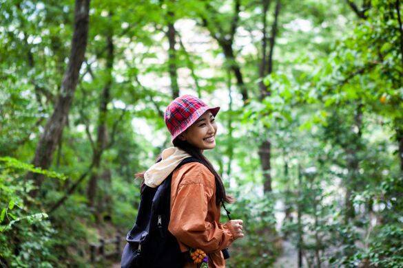 一人登山中、しつこいナンパに恐怖していたら…通りすがりの女性の“ひと言”で状況が一変！ 頼もしすぎる対応に救われた