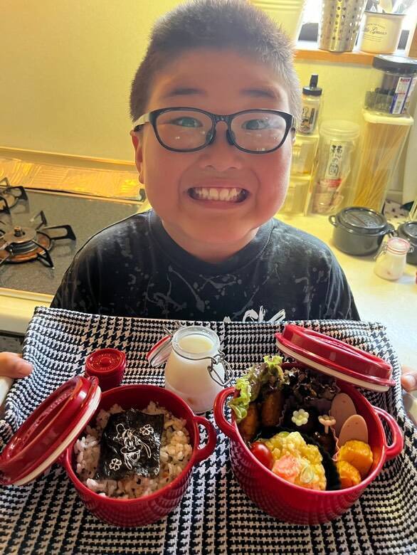 「お店レベル」小3男子が作るメニューに衝撃！→なぜこんなに料理上手に？本人とパパママに聞いてみた