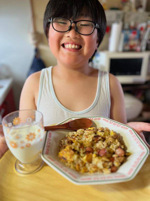 「お店レベル」小3男子が作るメニューに衝撃！→なぜこんなに料理上手に？本人とパパママに聞いてみた