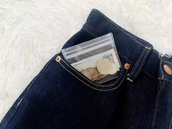 「スマホ決済派の“お財布未満”にちょうどいい！身軽に出かけたい日の「無印良品ミニケース」ガチ比較」の画像