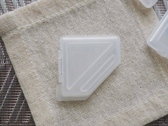 “使い切れなかったサンプルどうすればいいかわからん問題”が解決！100均アイテムが素晴らしすぎた