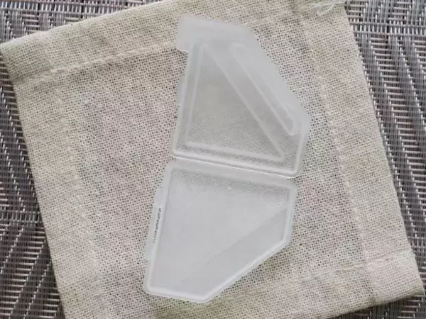 「“使い切れなかったサンプルどうすればいいかわからん問題”が解決！100均アイテムが素晴らしすぎた」の画像