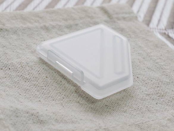 “使い切れなかったサンプルどうすればいいかわからん問題”が解決！100均アイテムが素晴らしすぎた