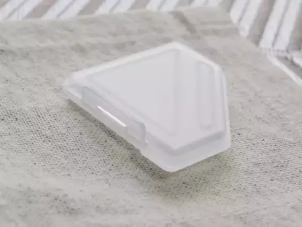 「“使い切れなかったサンプルどうすればいいかわからん問題”が解決！100均アイテムが素晴らしすぎた」の画像