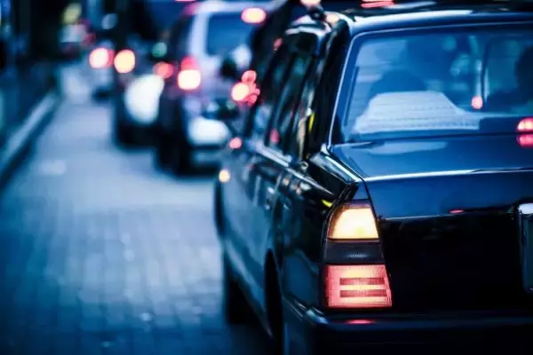 「4歳の孫に「カップ麺」を与えまくる祖母。母親の注意も無視…やがて迎えた“悲しい結末”とは？」の画像