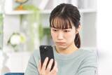 「インスタでは“理想の義母”アピールしながら…私をこき使う義母。ある日、化けの皮が剥がれた“痛恨の投稿ミス”とは？」の画像1