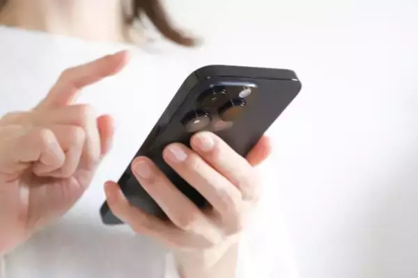 「インスタでは“理想の義母”アピールしながら…私をこき使う義母。ある日、化けの皮が剥がれた“痛恨の投稿ミス”とは？」の画像