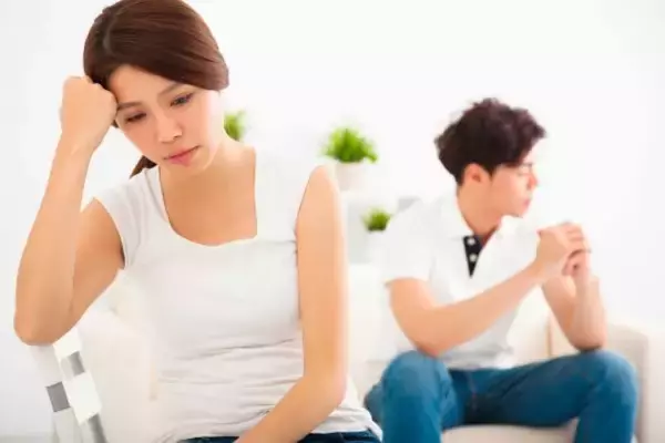 「シングルファザーと結婚した36歳女性が義母の“心ない言葉”にショック…「やっぱり血のつながっていない母親は…」」の画像