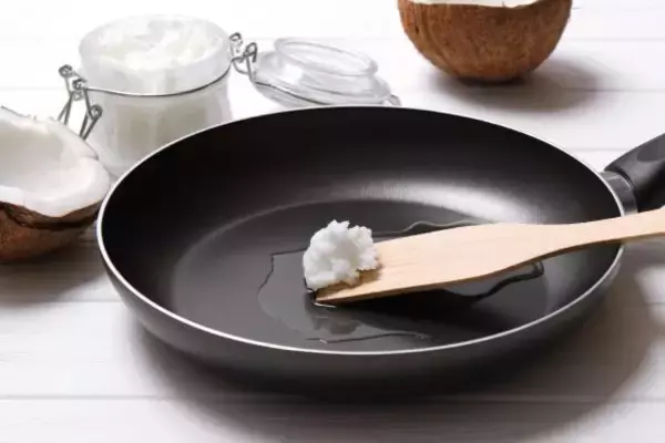 「最新研究で分かった「太りやすい油」ワースト3。ポテチや冷凍食品に入ってる“見えない油”も」の画像