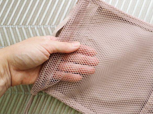メッシュポーチの「中身丸見え問題」を解決！無印良品アイテム1つで「通気性」と「隠したい」も両立できた｜無印良品週間に買いたいもの