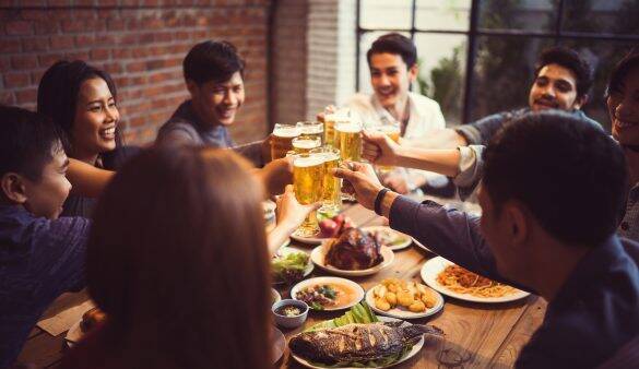 隣人が駐車スペースでBBQ、打ち上げ花火…注意もガン無視→110番通報した結果／2025 人気記事top5