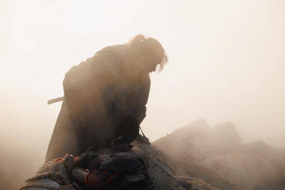 Netflix『イクサガミ』で岡田准一の色気が限界突破…！ 45歳で“今が全盛期”と言われる理由