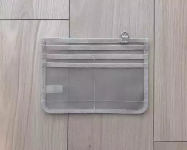 病院の受付でいつもモタつく問題、“無印490円ケース”が一瞬で解決！ 意外な名前で売られてる