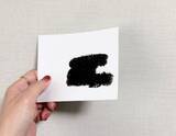 「宛名消しの“正解”やっと見つけた！ 分厚く強力に“文字を塗りつぶす”、110円の「黒いのり」。油性ペンにも圧勝」の画像8