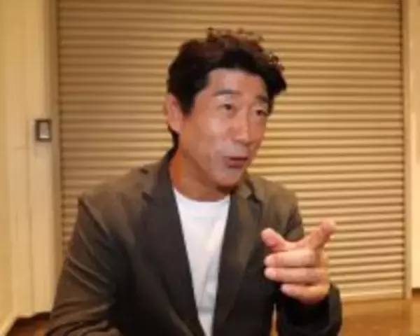 「原口あきまさ、9歳下の妻と結婚15年「向こうが動いている時にオレも動く」夫婦円満の秘訣とは」の画像