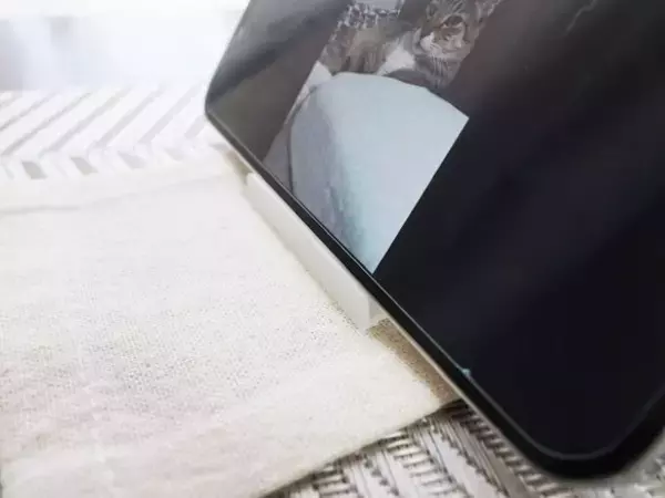 「有名女優が絶賛で話題。無印良品190円グッズで“ケーブル収納のストレス”からついに解放された！」の画像