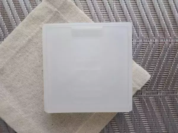 「有名女優が絶賛で話題。無印良品190円グッズで“ケーブル収納のストレス”からついに解放された！」の画像