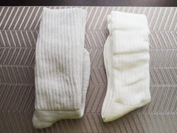 ユニクロの「ヒートテックソックス」をダイソー330円靴下と徹底比較！暖かさの違いは