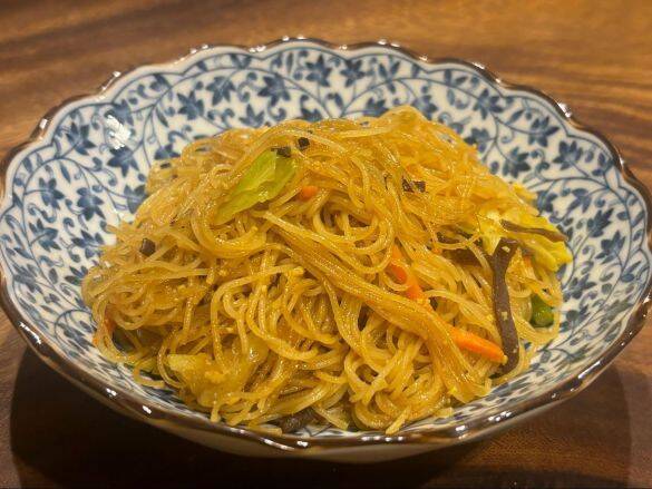 ファミレスの味が「1食約400円」!? すかいらーくが圧倒的コスパの冷凍セットで仕掛ける“生活応援”の裏側とは