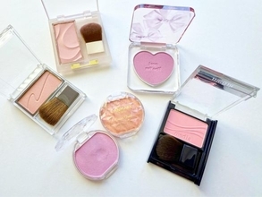 40代「チークでなぜか老ける人」の共通点とは？ “昭和顔”になるのは理由があった