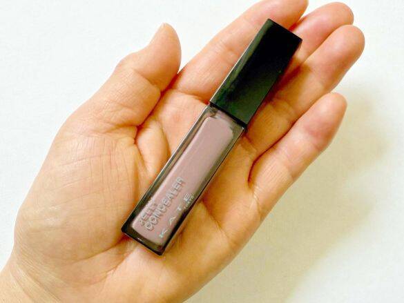 40代「チークを塗ると“昭和顔”になる」問題。“塗っても塗らなくても老ける悩み”を抜け出す方法は