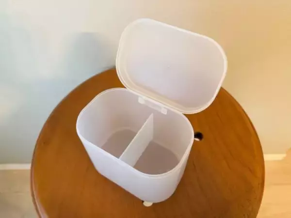 「洗面所が一気に整う！ 無印良品の190円“綿棒ケース”、複数使いで朝のストレスも激減｜無印良品週間に買いたいもの」の画像
