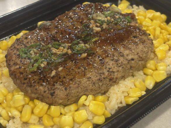 忙しい日の夕食はロピアで解決！599円「おつまみカキフライ」や「ガーリックライス」などラクでおいしい惣菜4選
