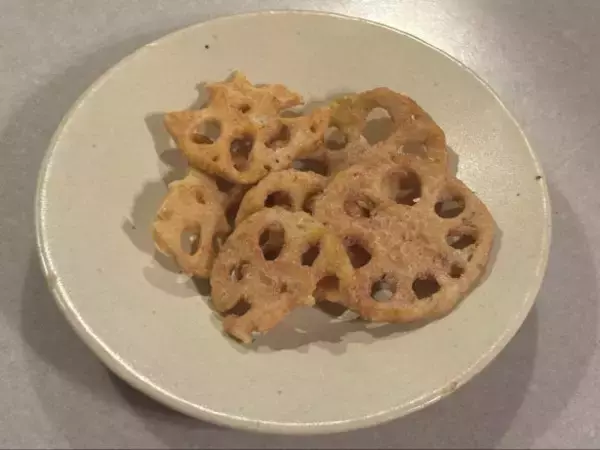 「年越しそばに絶対乗せたい！ ドンキの“攻めすぎ天ぷらスナック”、5種の野菜のザクザク食感が美味しすぎる」の画像